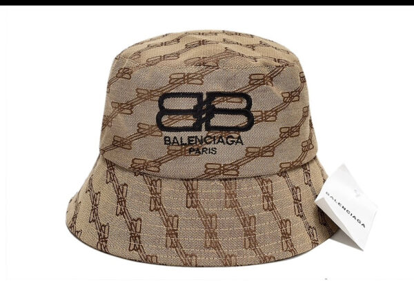 Cappello Balenciaga
