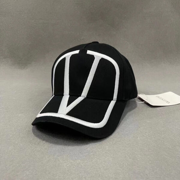 Cappellino Valentino