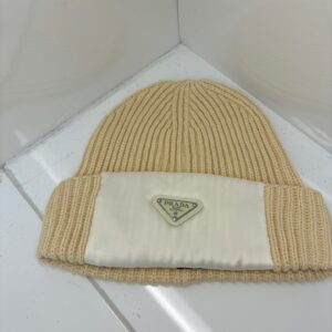 Cappello lana Prada