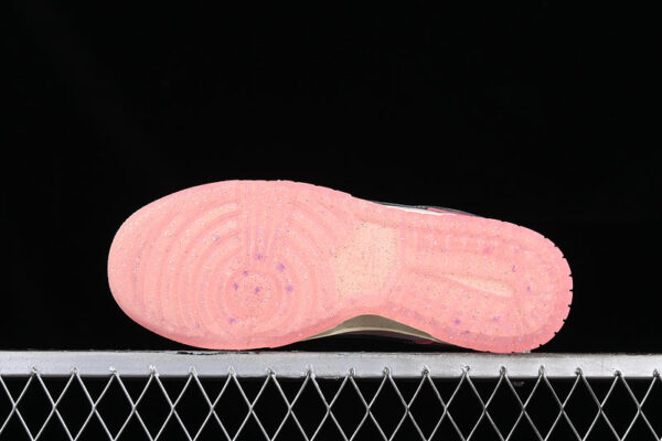 Nike Dunk low - Barbie - immagine 3