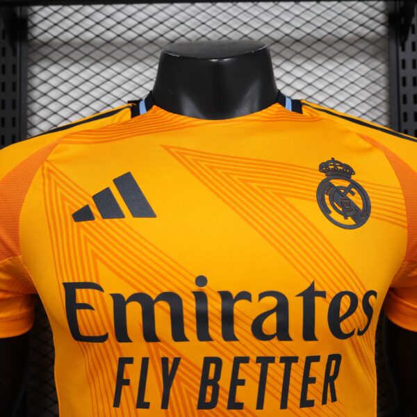Real Madrid Away - 24/25 Player Version - immagine 3