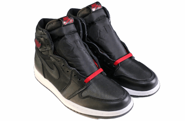 Air Jordan 1 High OG "BlackMetallic"