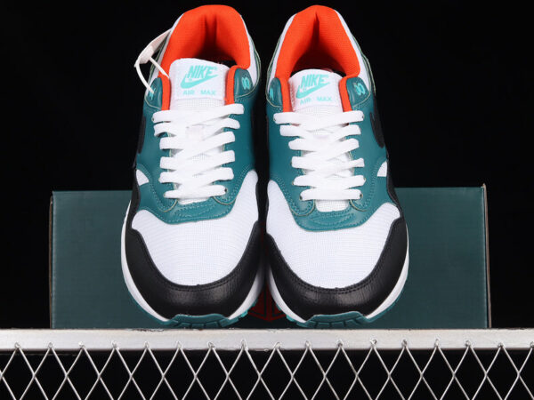 LEBRON JAMES X LIVERPOOL FC X AIR MAX 1 - immagine 5