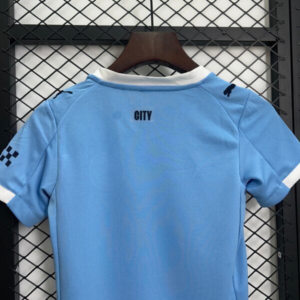 Kit Bambino - Manchester City 25/26 - immagine 4
