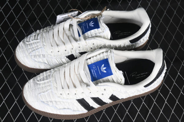 CAROLINE HU X CLOT X SAMBA REVERIE OFF WHITE/BLACK - immagine 4