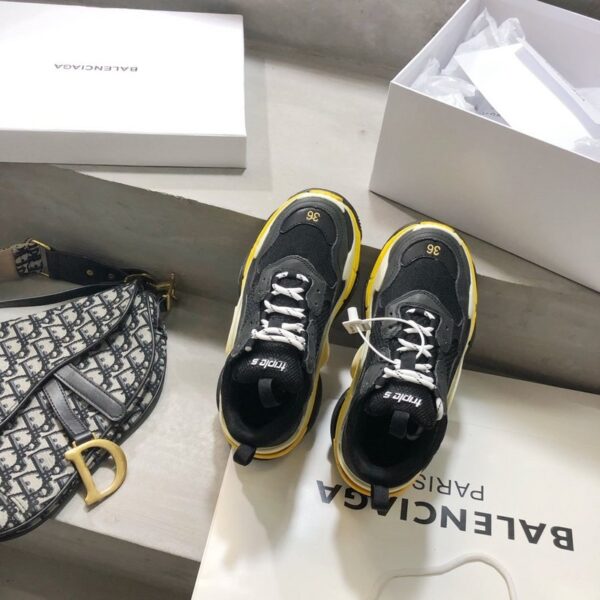 Balenciaga Triple S - immagine 4