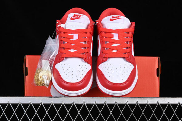 Nike Dunk low - University Red - immagine 2