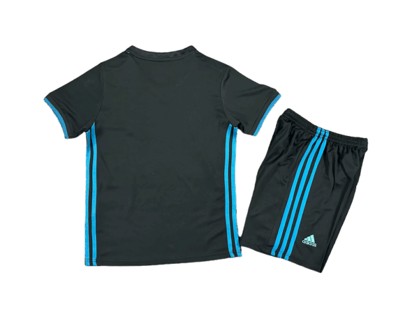 Kit Bambino - Real Madrid Vintage 16/17 - immagine 2