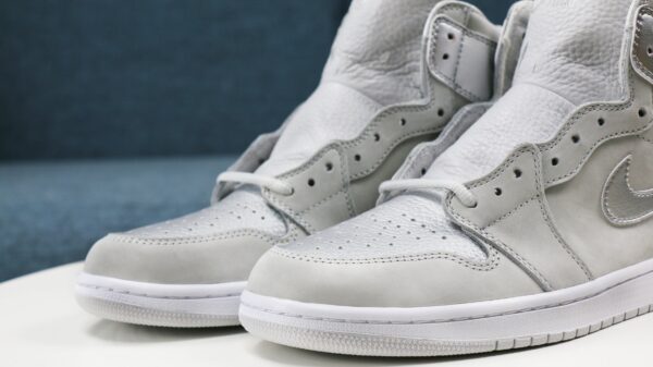 Air Jordan 1 Co.JP Neutral Grey 2020 - immagine 4