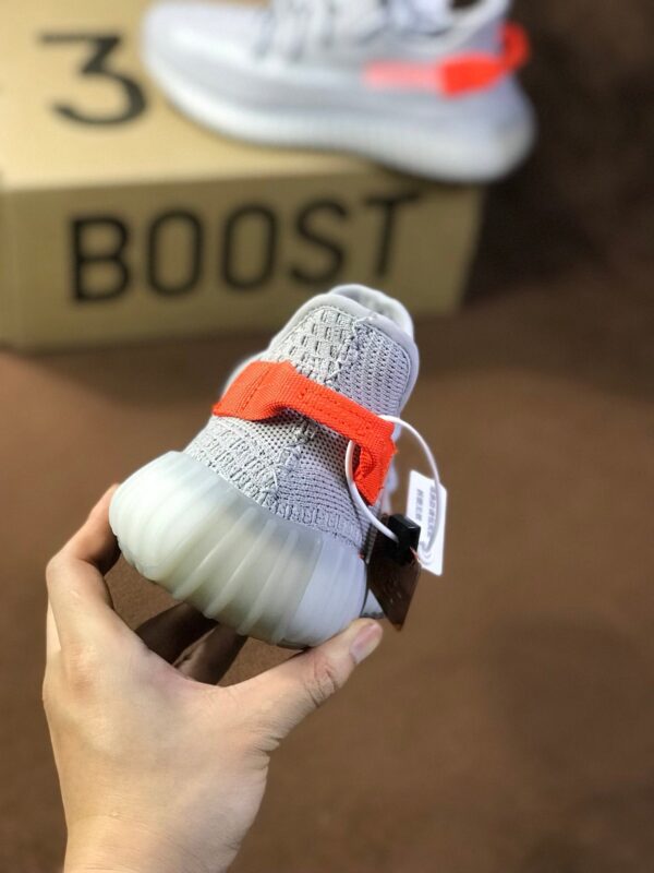 Adidas Yeezy - immagine 2