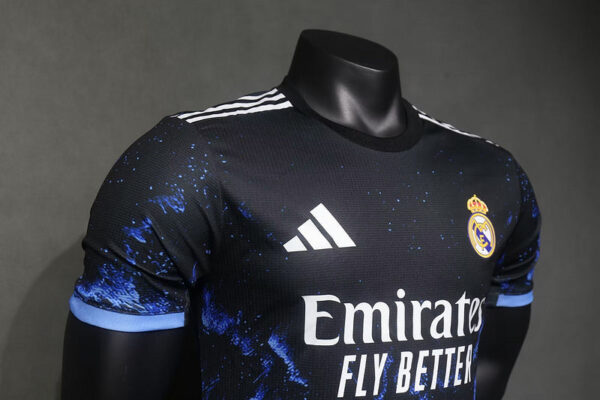 Real Madrid Special - 24/25 Player Version - immagine 4