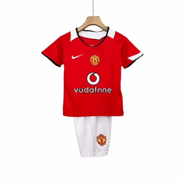 Kit Bambino - Manchester United 05/06