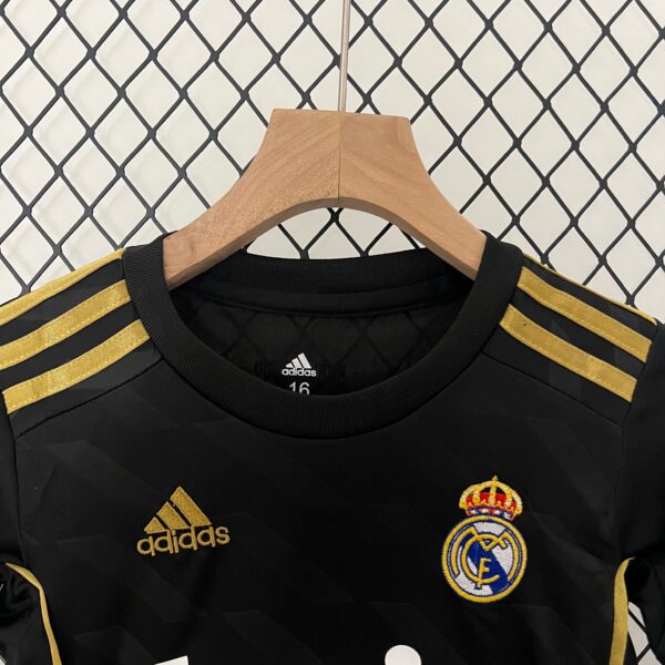 Kit Bambino - Real Madrid Vintage 11/12 - immagine 3