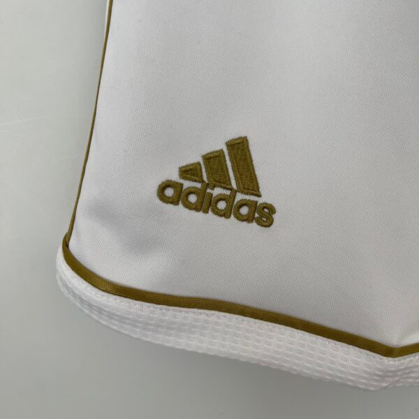 Real Madrid Vintage - 11/12 Shorts - immagine 5