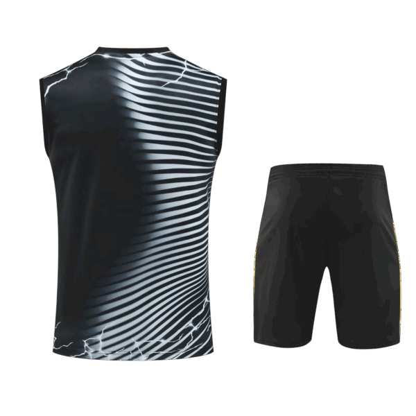 Real Madrid - 25/26 Canotta + Pantaloncino - immagine 2