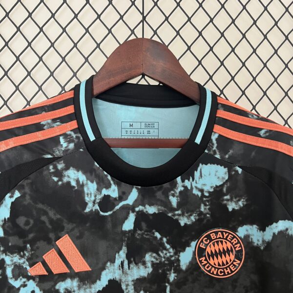 Maglia Bayern Monaco Trasferta - 24/25 - immagine 3