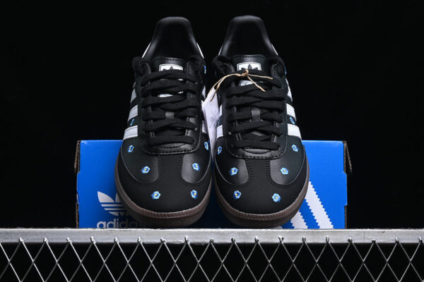 ADIDAS SAMBA OG CORE BLACK/FOOTWEAR WHITE/GUM - immagine 4