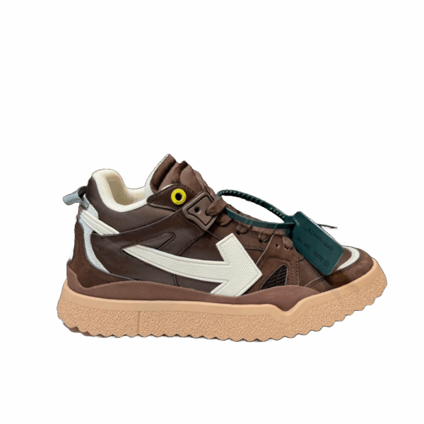 Off-White Sneaker