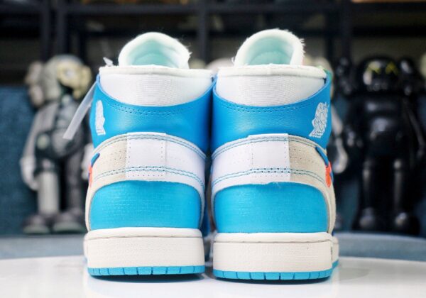 Bianco sporco X Air Jordan 1 "UNC" NRG 2018 - immagine 3
