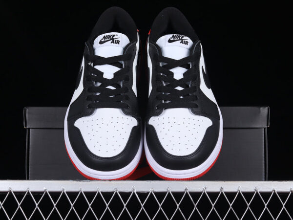 AIR JORDAN 1 LOW OG BLACK TOE - immagine 5