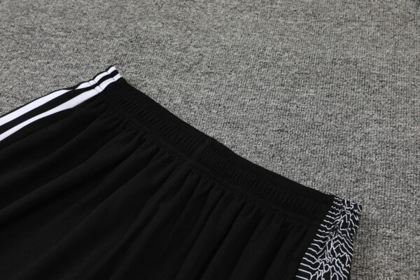 Manchester United - Canotta + Pantaloncino - immagine 4