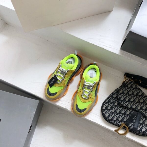 Balenciaga Triple S - immagine 6