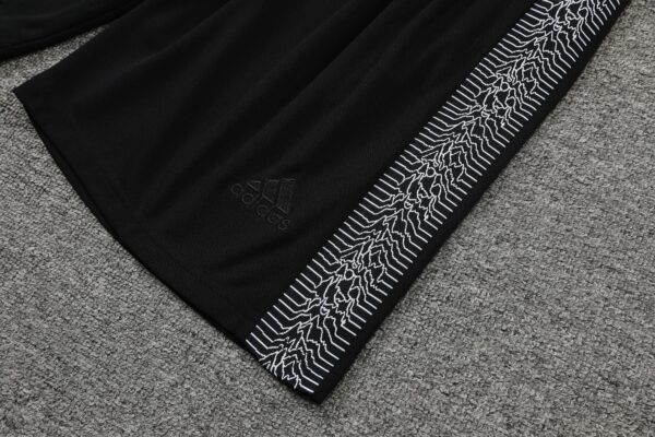 Manchester United - Canotta + Pantaloncino - immagine 6