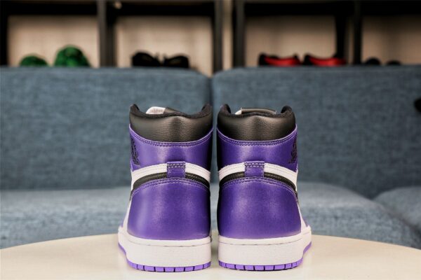 Air Jordan 1 Retro High Court Purple 2.0 - immagine 3