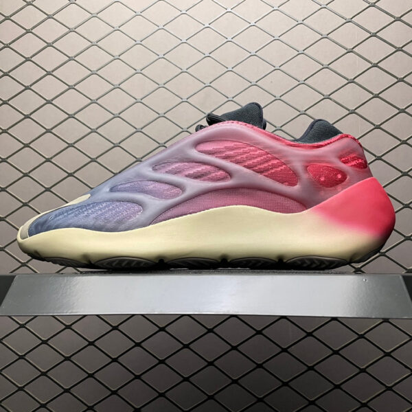 Adidas Yeezy 700 V3 - immagine 2