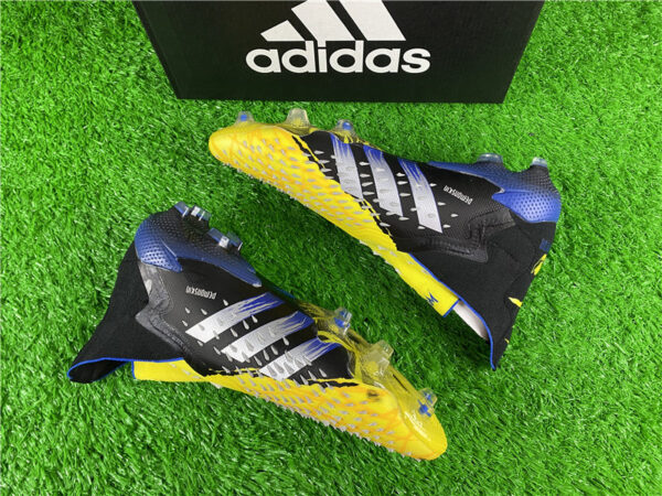 Adidas Predator Marvel x Wolverine - immagine 4
