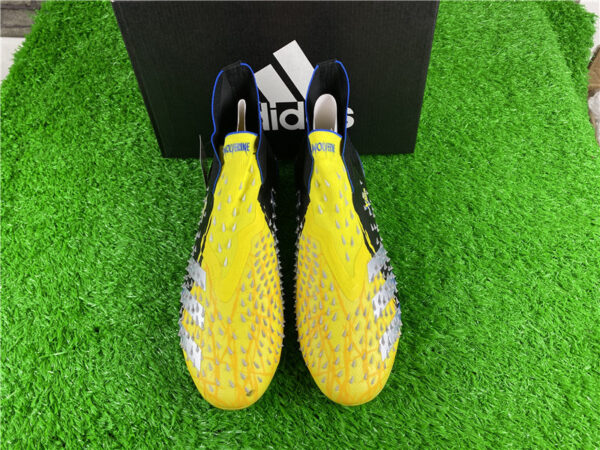 Adidas Predator Marvel x Wolverine - immagine 2