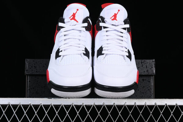 AIR JORDAN 4 RED CEMENT WHITE/RED/BLACK - immagine 6