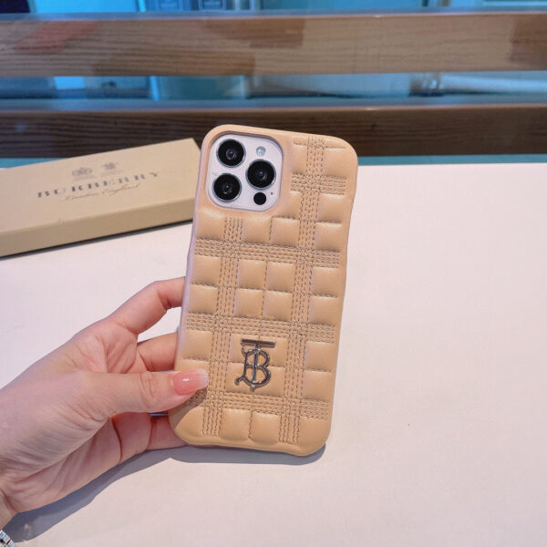 Burberry IPhone Cover