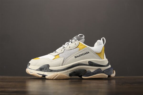 Balenciaga Triple S - immagine 5