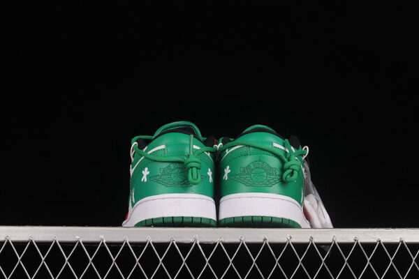 Air Jordan 11 Low - immagine 2