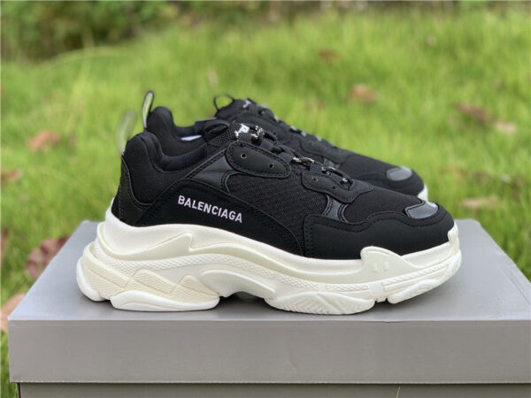 Balenciaga Triple S - immagine 5