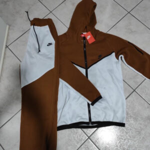 Tuta Nike Marrone - S